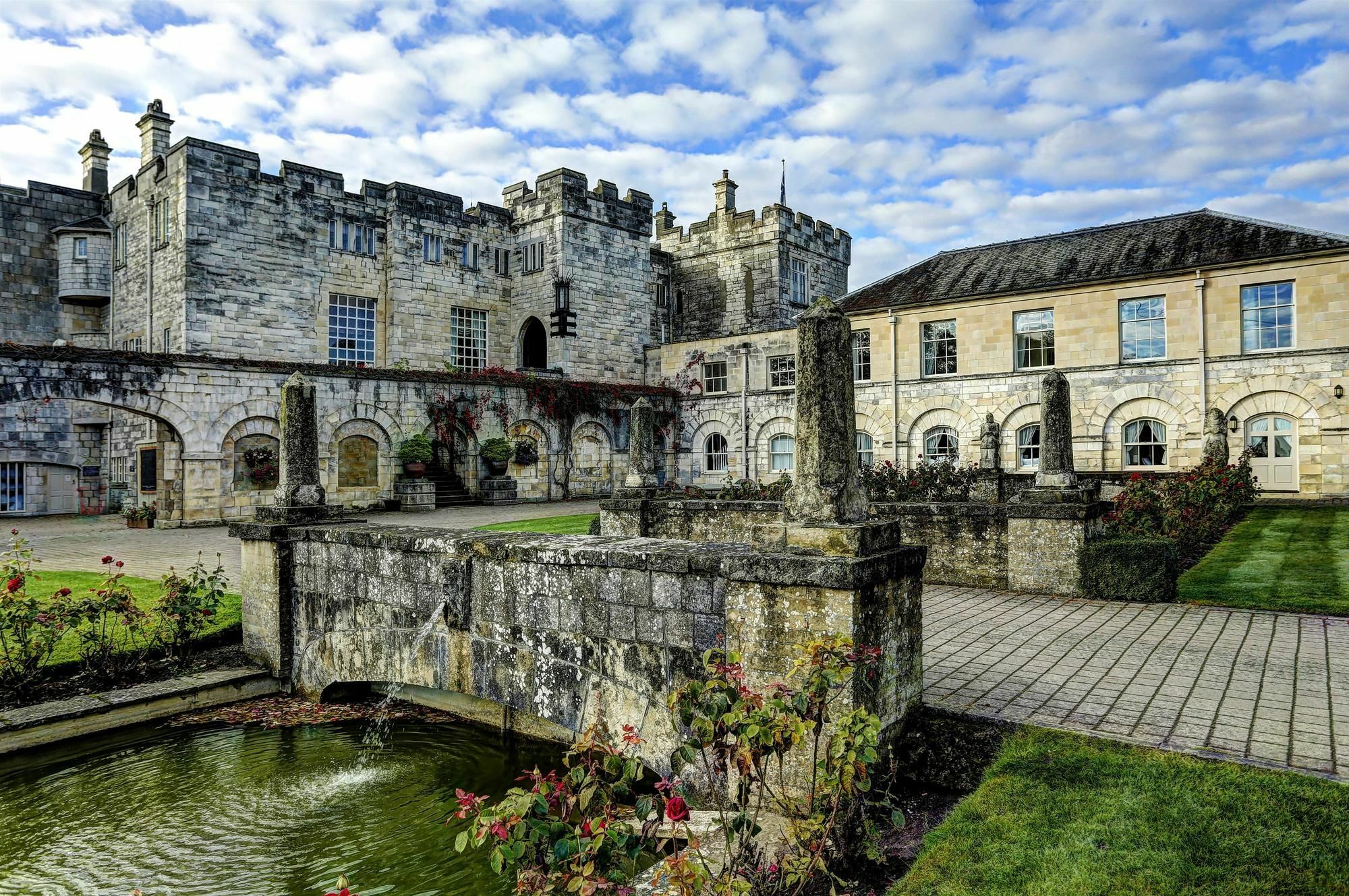 Hazlewood Castle & Spa Tadcaster Eksteriør billede